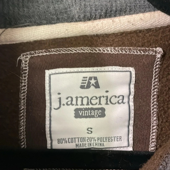 UW-Whitewater hooded sweatshirt size small - Picture 4 of 5